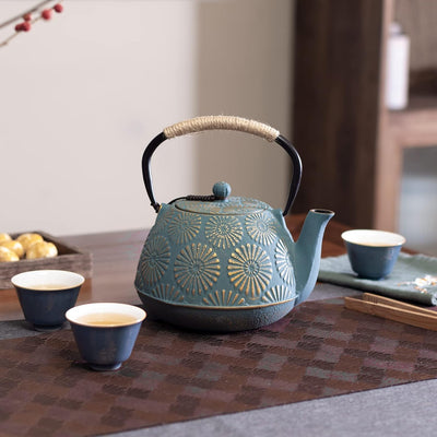 Cast Iron Teapot, Large Capacity 40Oz Tea Kettle with Infuser for Stove Top, Sakura Design Japanese Tea Pot for Loose Leaf Coated with Enameled Interior, 1200Ml Green
